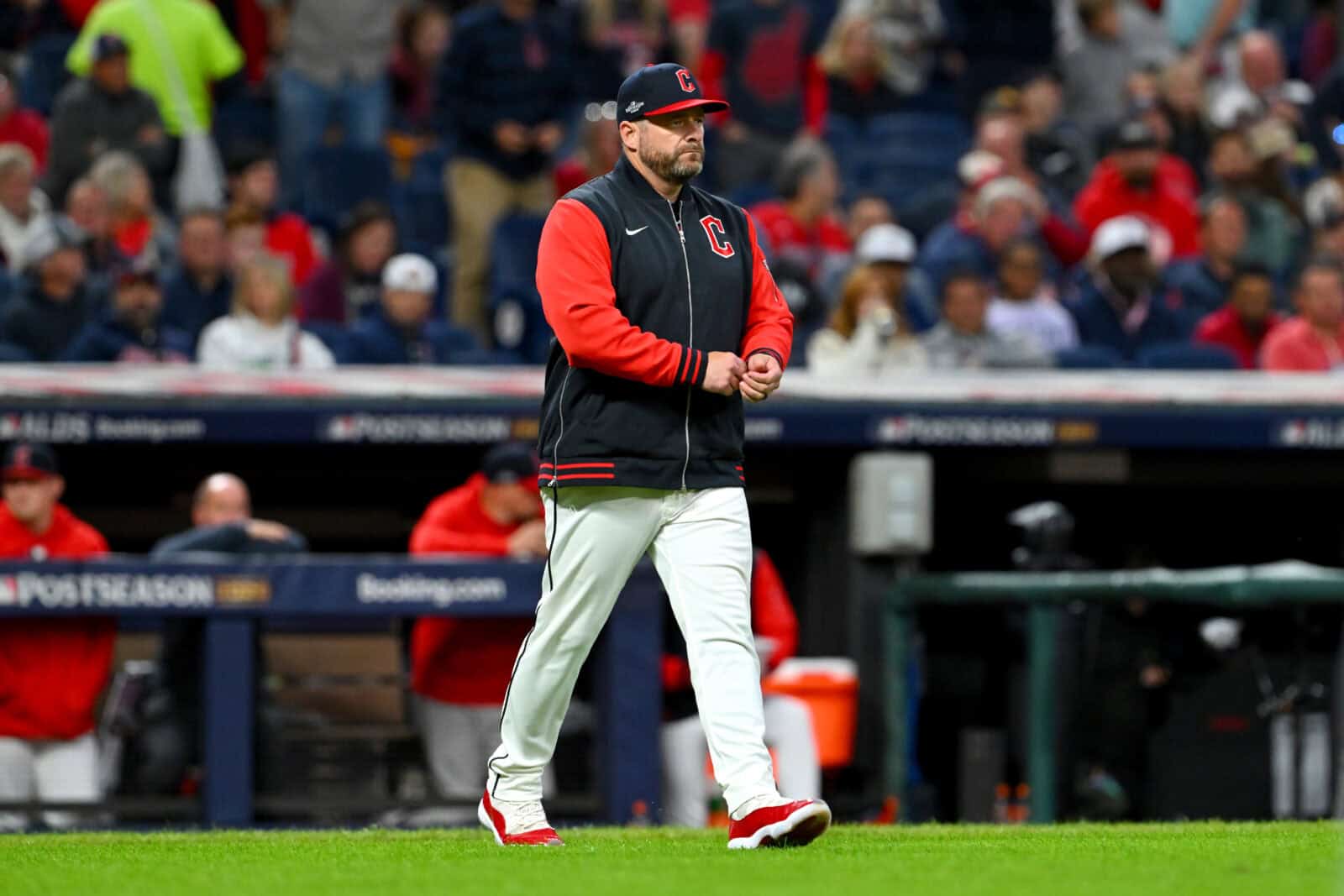 Analyst Explains Why Keeping Stephen Vogt Is So Important